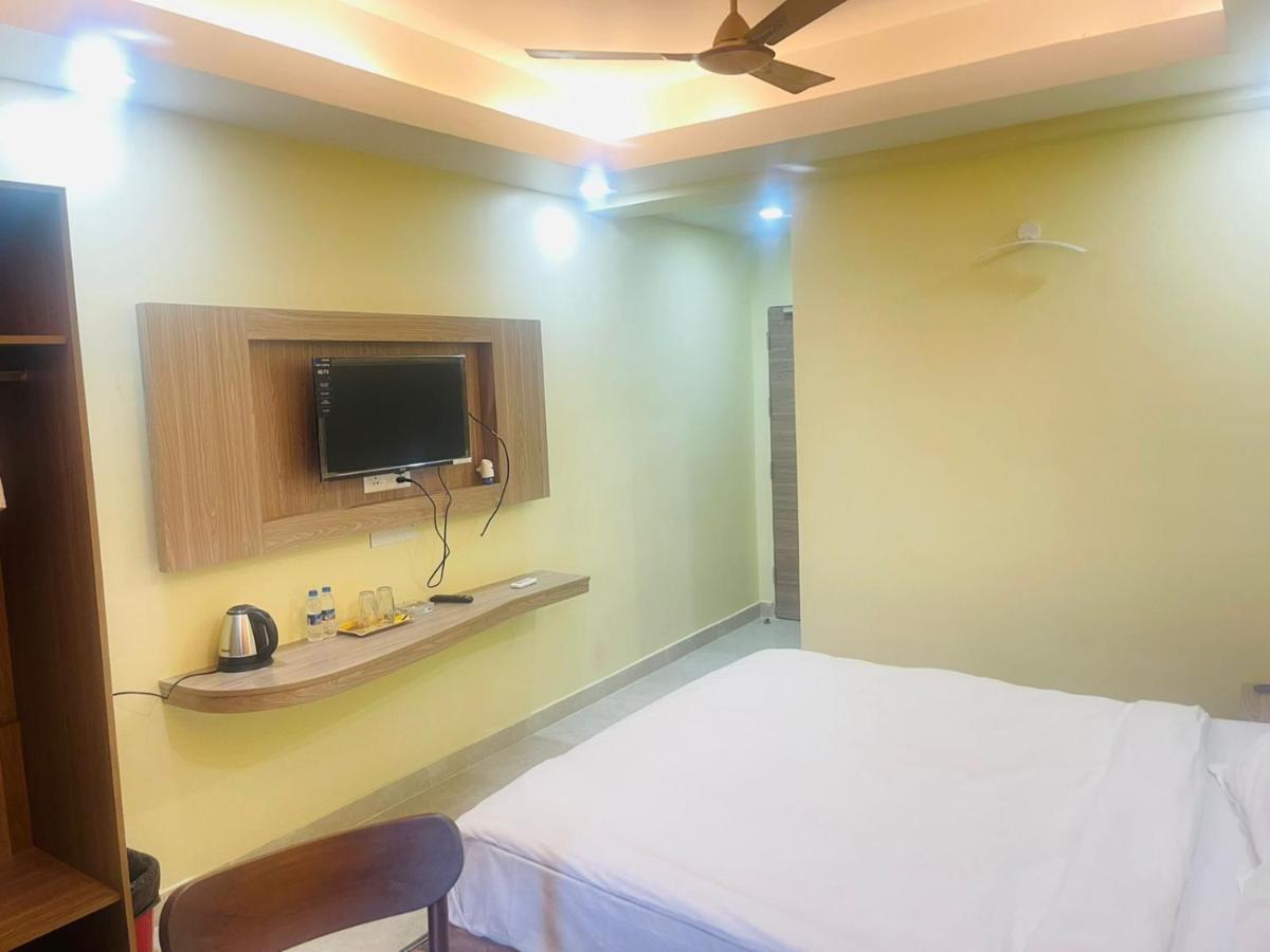 Royal Beach International Puri Exterior foto