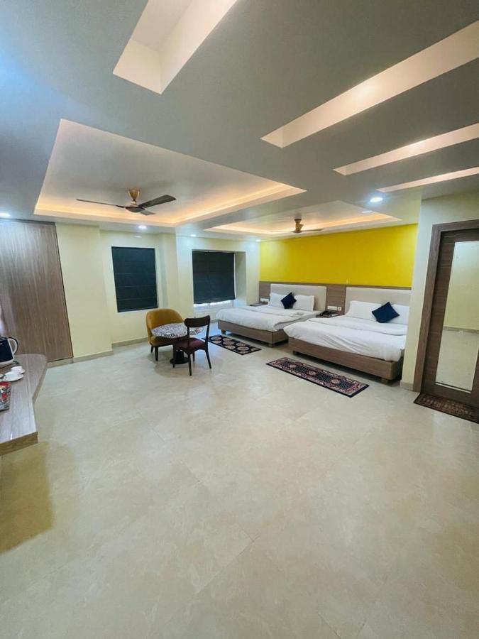 Royal Beach International Puri Exterior foto