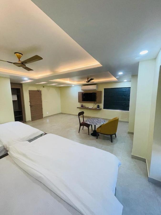 Royal Beach International Puri Exterior foto